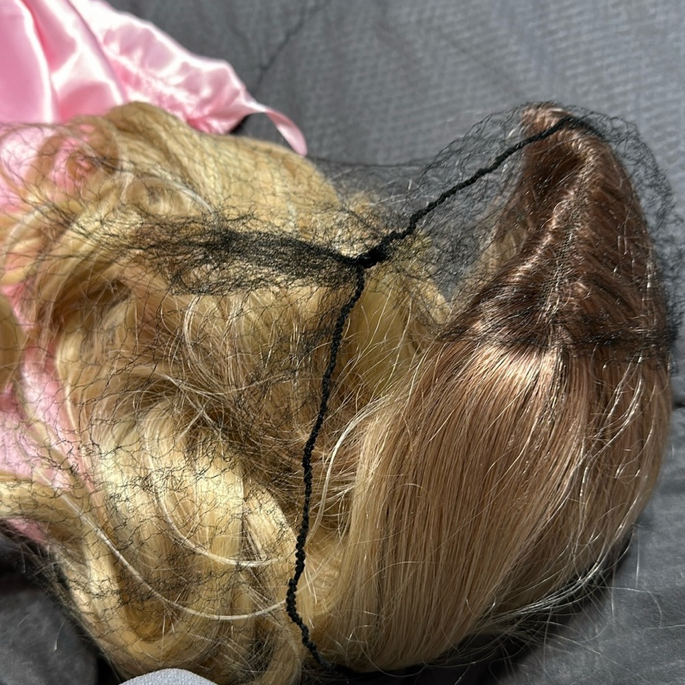 Chelsea Smith, wig, name Kay , blonde with medium highlights
